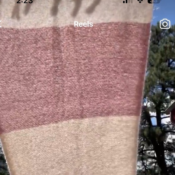 Scarf - Picture 10 of 13